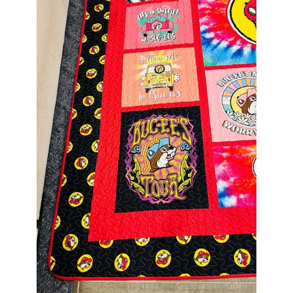 Buc-ees Quilt Throw Blanket Large Red Multi Tie Dye Patchwork Graphic 87x87